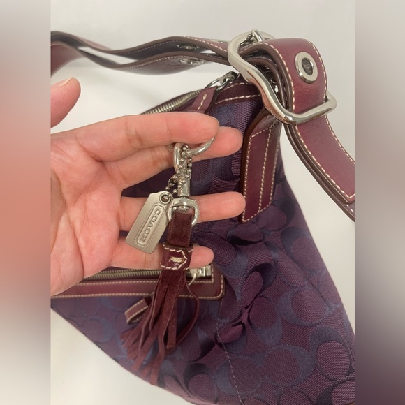 COACH SLIM DUFFLE signature Crossbody Suede Hobo F04K-9349 Plum Purple - Picture 6 of 16